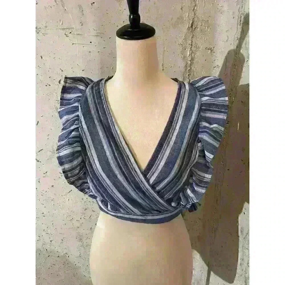 Fashion on Earth Cropped Wrap Top, size L - Picture 1 of 8